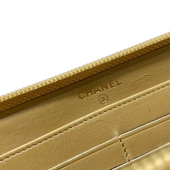 Auth CHANEL Boy Chanel/V Stitch (Chevron) - Beige Lambskin Long Wallet - Picture 5 of 10